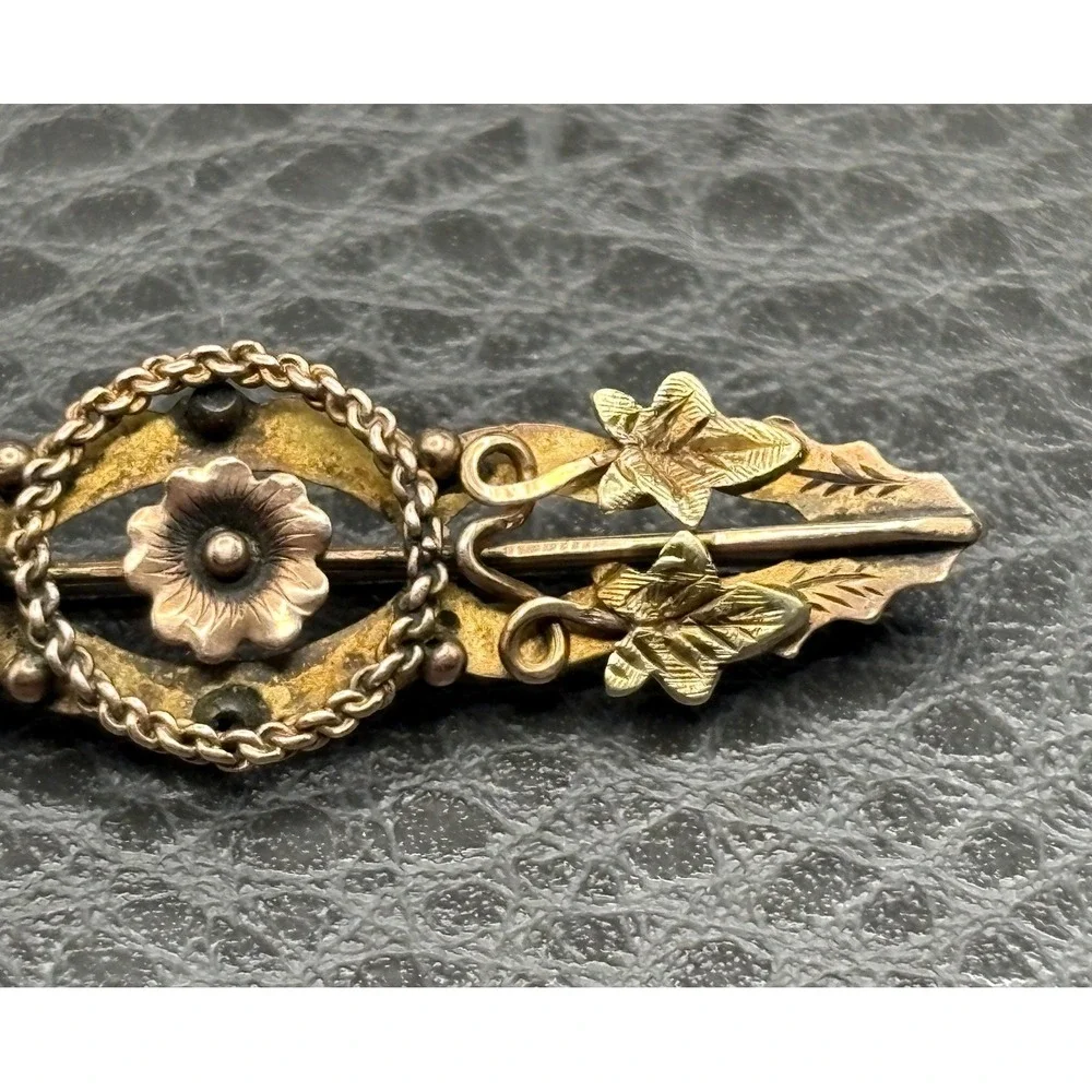 Victorian Vintage 10K Yellow And Rose Gold Ornate Floral Ivy Etruscan Brooch Pin